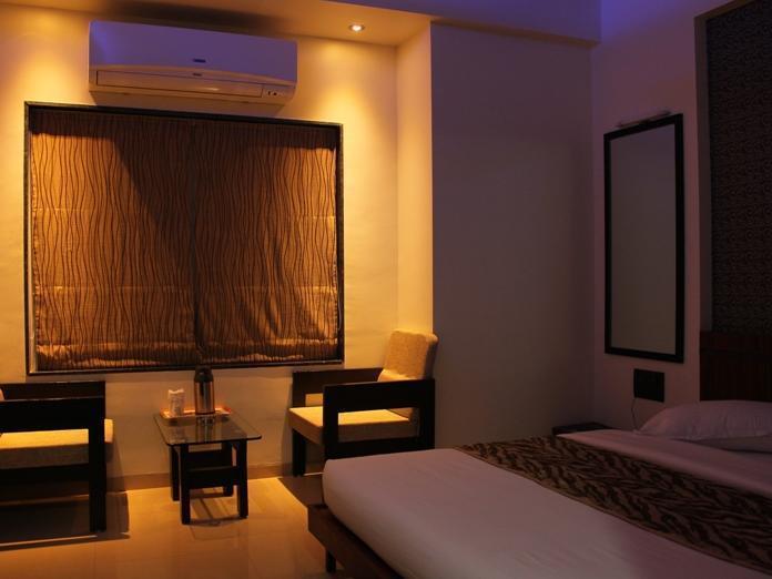 Hotel Treebo Trend Royal Kourt Aurangabad Exterior foto